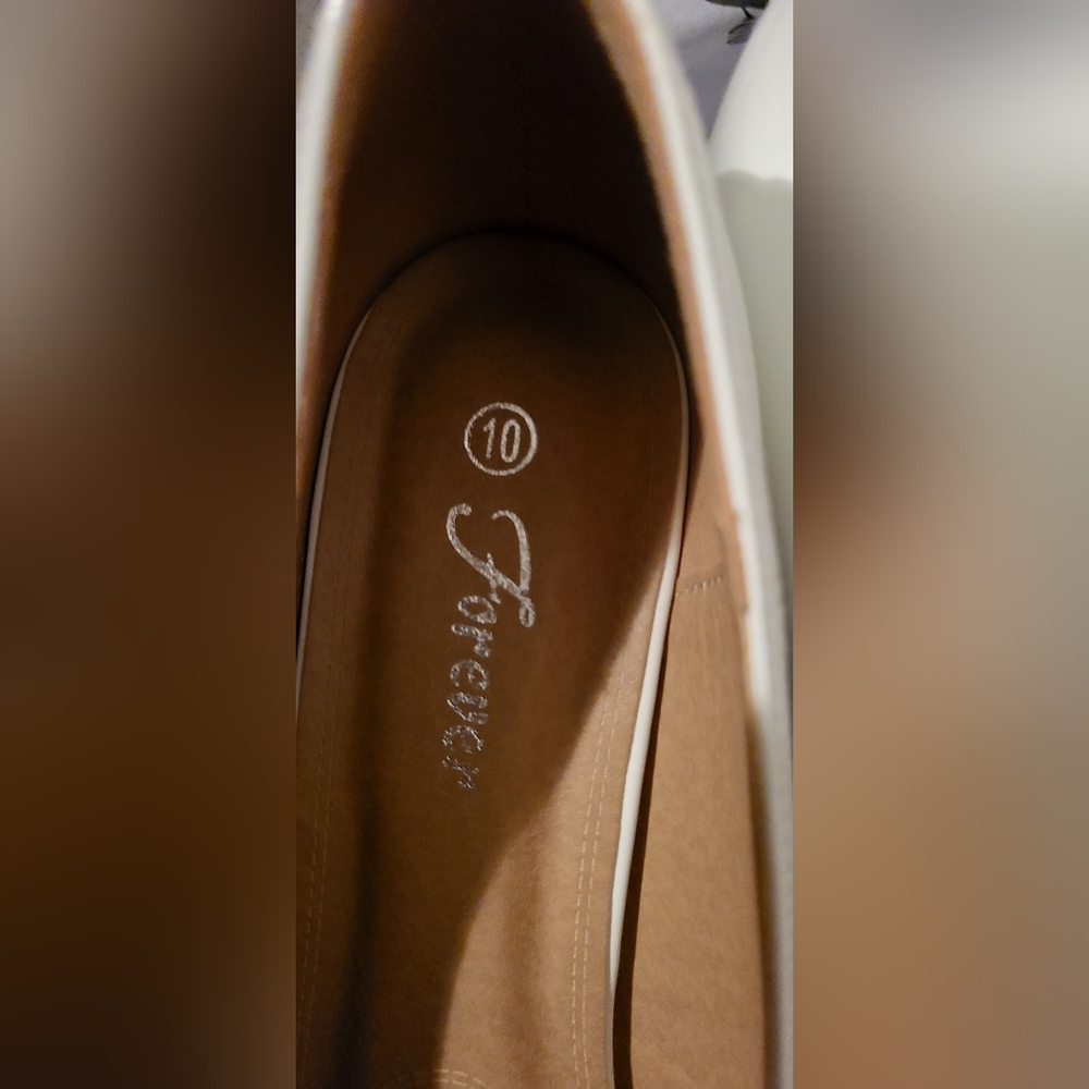 White faux patent leather heel - Picture 4 of 4